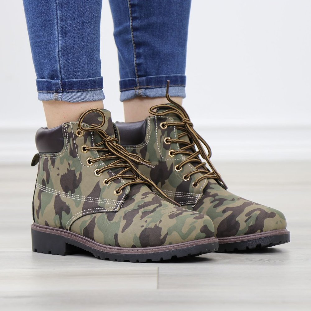 Women's Camouflage Combat Lace-up Ankle Boots Low Heel Casual Short Booties - Picture 3 of 12